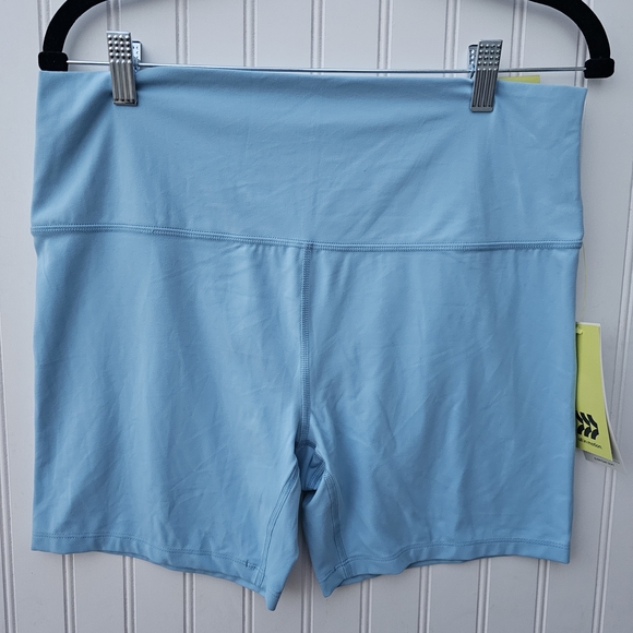 NEW All In Motion Blue High-Waisted Bike Shorts Womens XXL - Picture 3 of 3